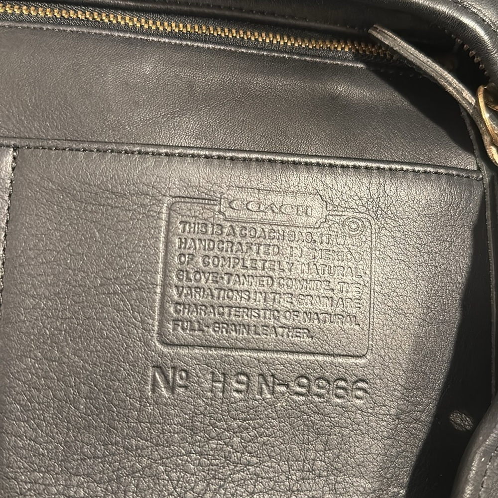 Iconic Coach
Legacy Black Leather Shoulder Bag. - Picture 11 of 14